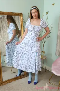 Layered-Nylons Miss C in a summer dress with pantyhose over stockings 